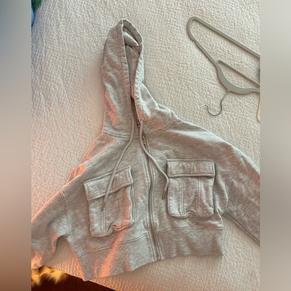 Garage cropped zip up